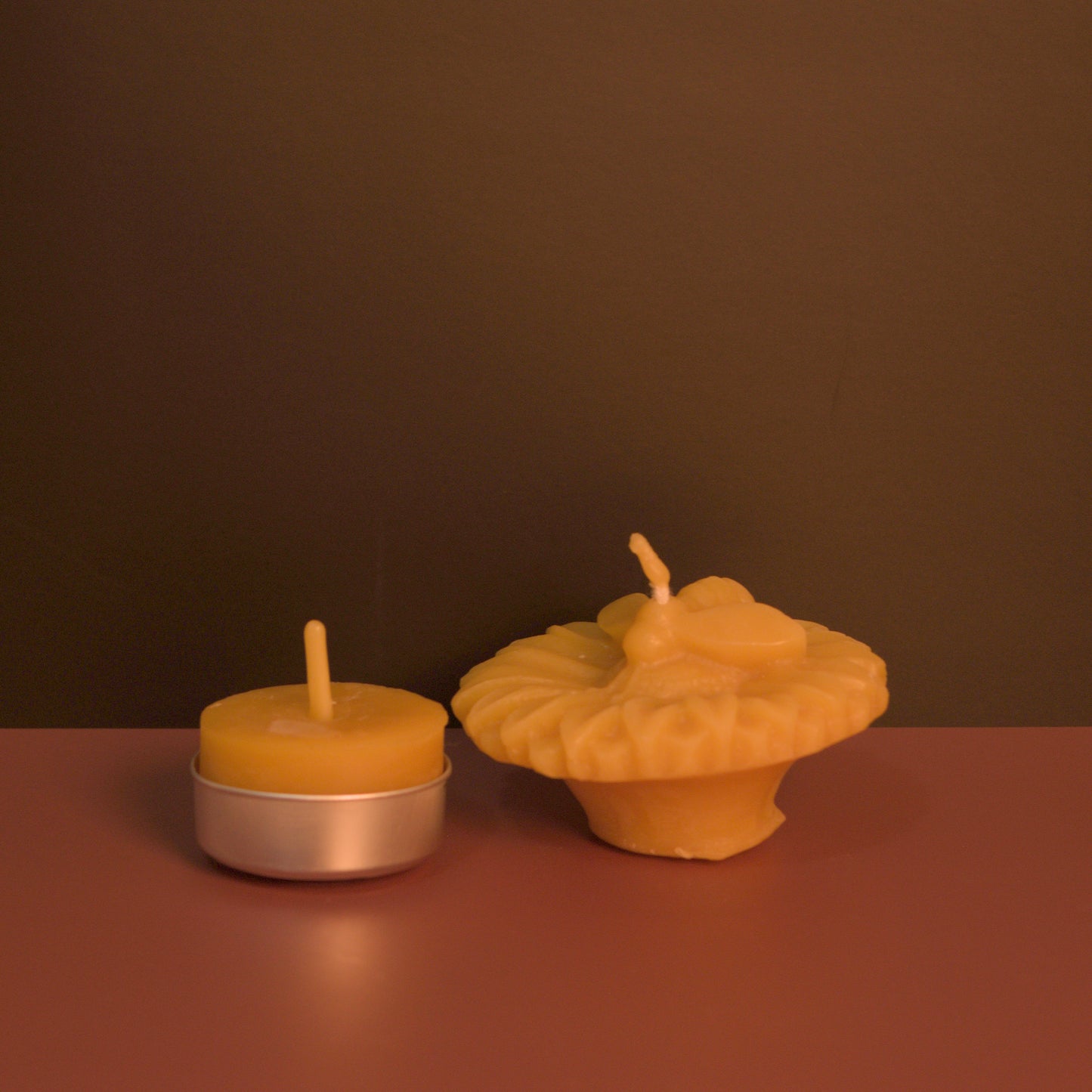 "Bee on a Flower" Floating Candle