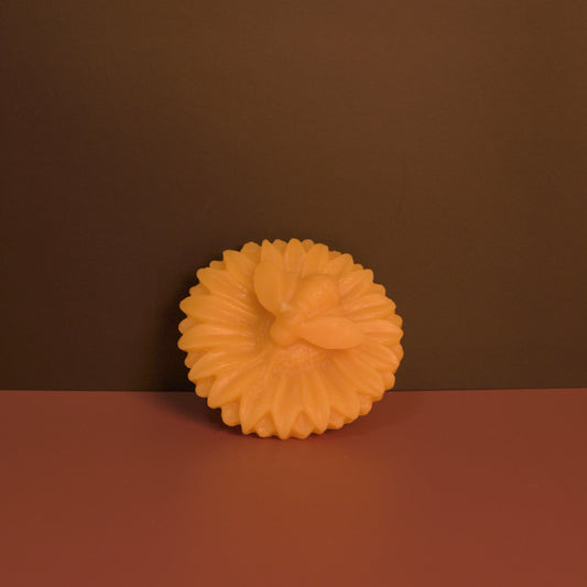 "Bee on a Flower" Floating Candle